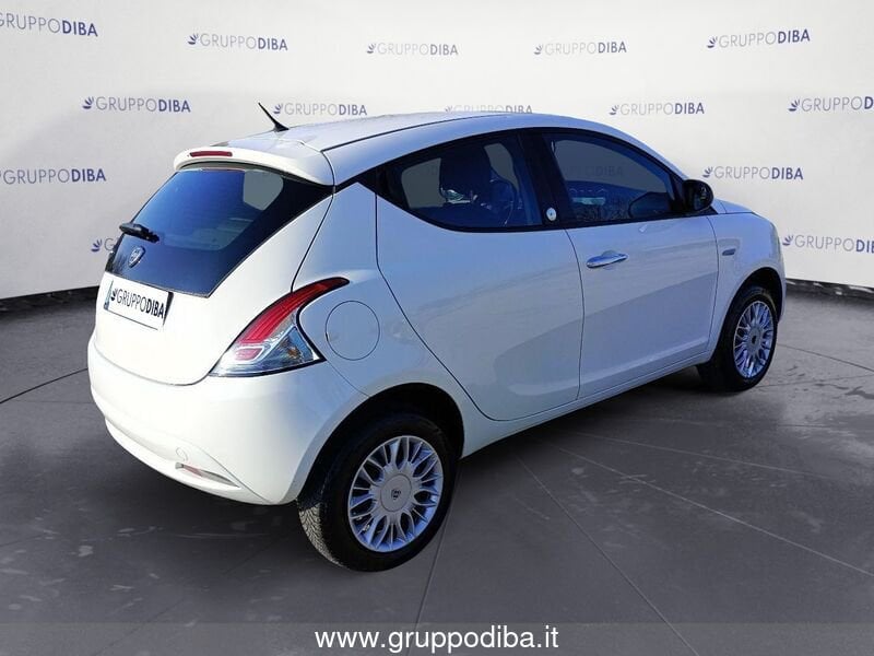 Lancia Ypsilon Ypsilon 0.9 t.air Silver ecochic metano 80cv- Gruppo Diba