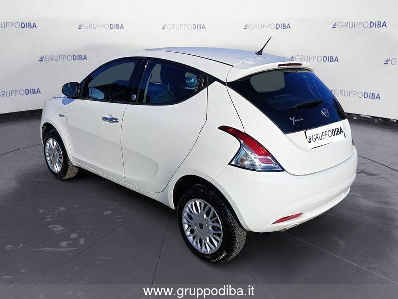 Lancia Ypsilon Ypsilon 0.9 t.air Silver ecochic metano 80cv- Gruppo Diba