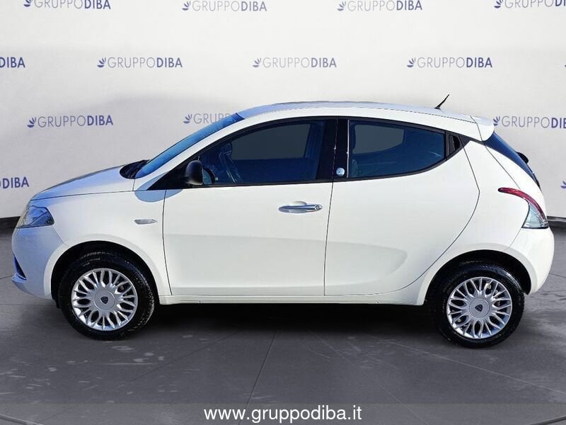 Lancia Ypsilon Ypsilon 0.9 t.air Silver ecochic metano 80cv- Gruppo Diba