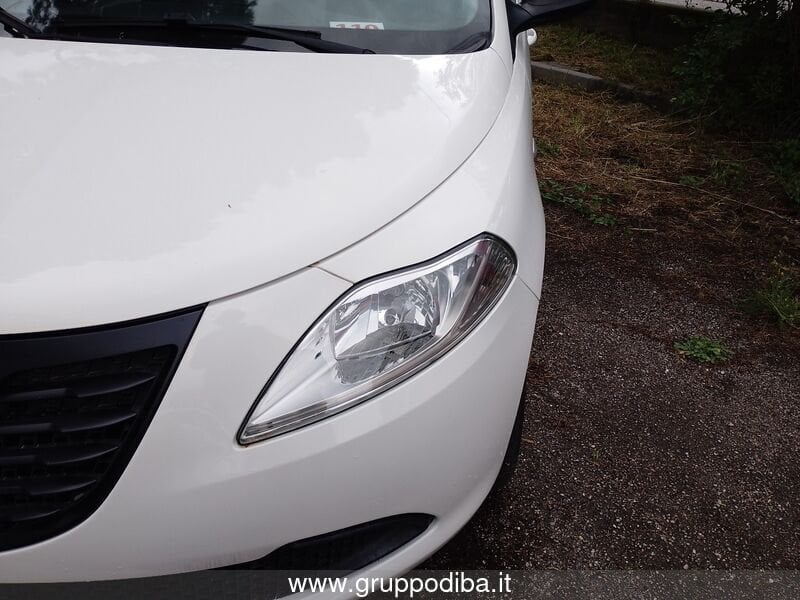 Lancia Ypsilon Ypsilon 0.9 t.air S MomoDesign s&s 85cv dfn E6- Gruppo Diba