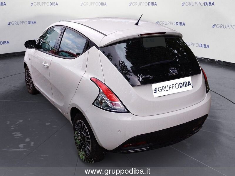 Lancia Ypsilon Ypsilon 0.9 t.air S MomoDesign s&s 85cv dfn E6- Gruppo Diba