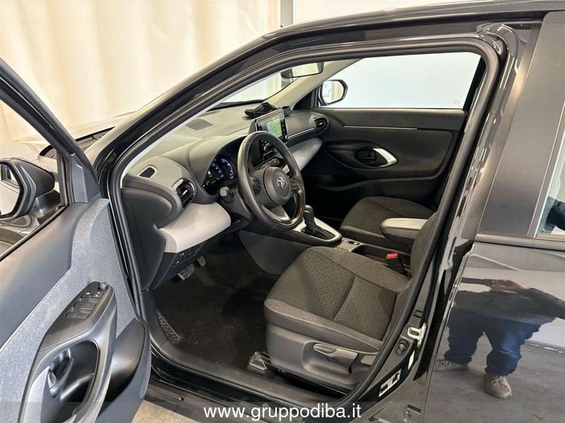Toyota Yaris Cross Yaris Cross 1.5h Business fwd 116cv e-cvt- Gruppo Diba