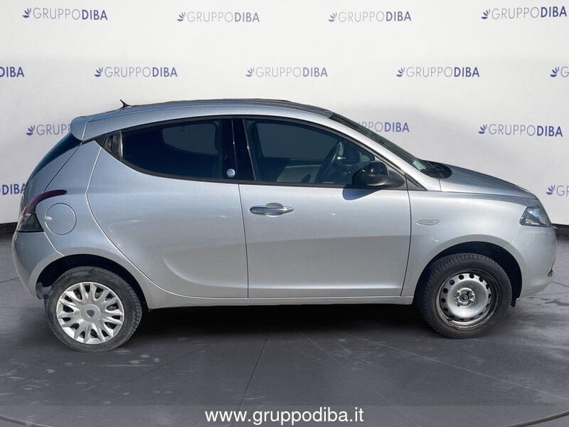 Lancia Ypsilon Ypsilon 0.9 t.air Gold ecochic metano 80cv- Gruppo Diba