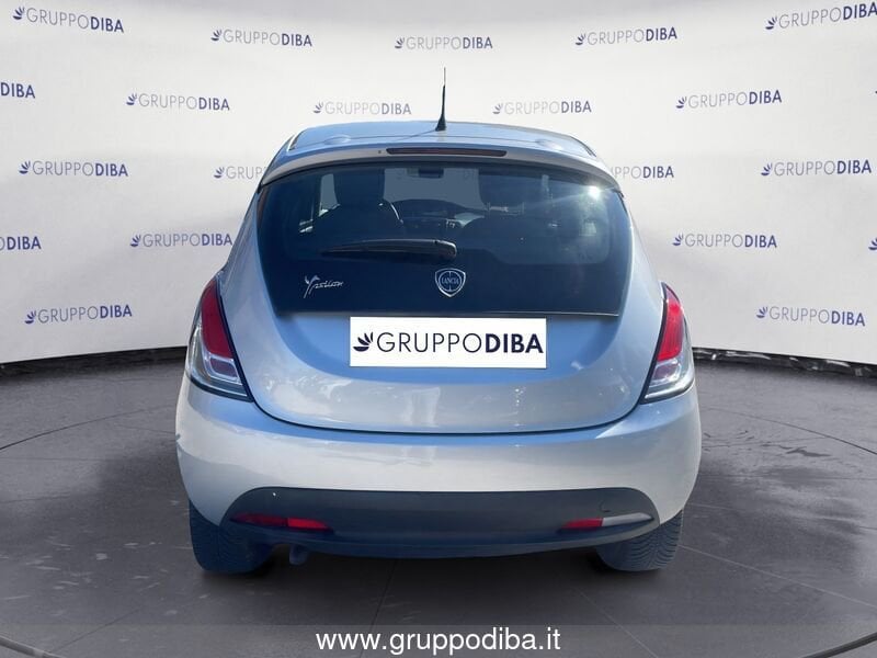 Lancia Ypsilon Ypsilon 0.9 t.air Gold ecochic metano 80cv- Gruppo Diba