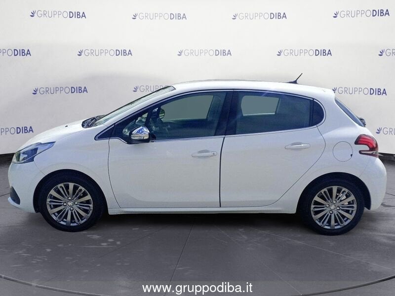 Peugeot 208 208 5p 1.2 puretech Allure s&s 82cv neopatentati- Gruppo Diba