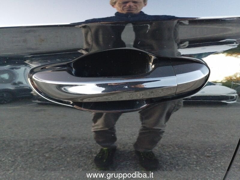 MG ZS 1.5L MT STD Pebble Black- Gruppo Diba