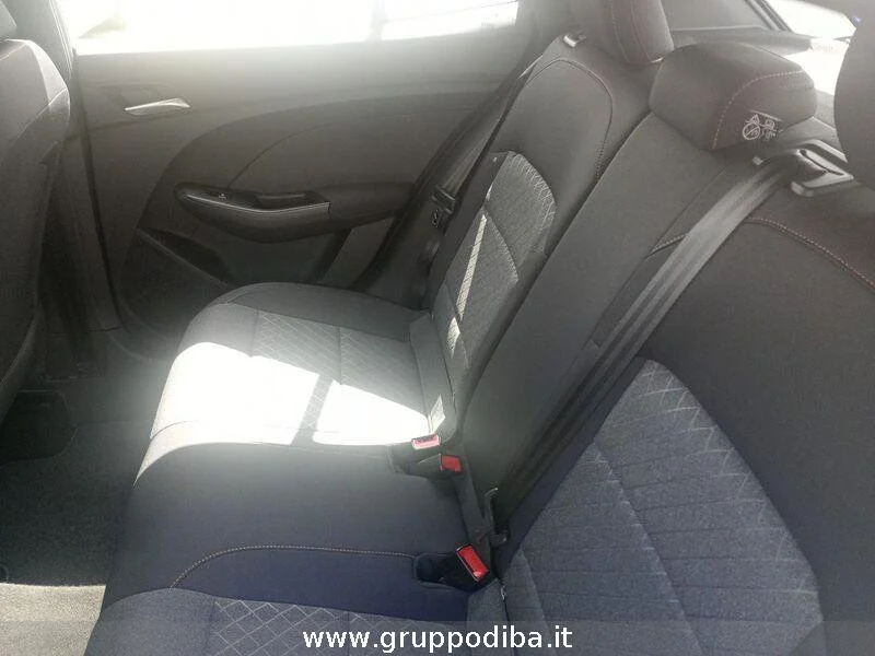 MG 3 1.5 MT COM Dover White- Gruppo Diba