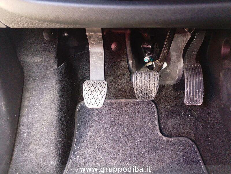 MG 3 1.5 MT COM Dover White- Gruppo Diba