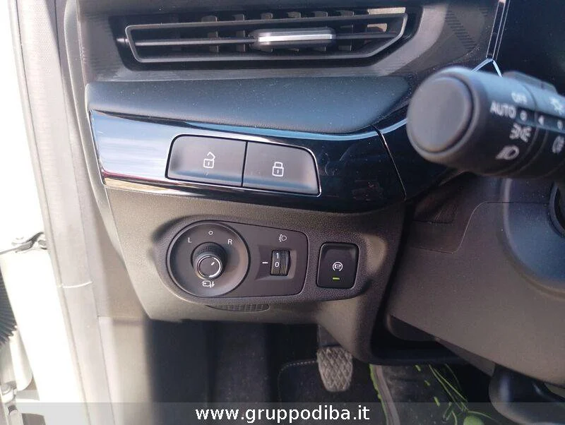 MG 3 1.5 MT COM Dover White- Gruppo Diba