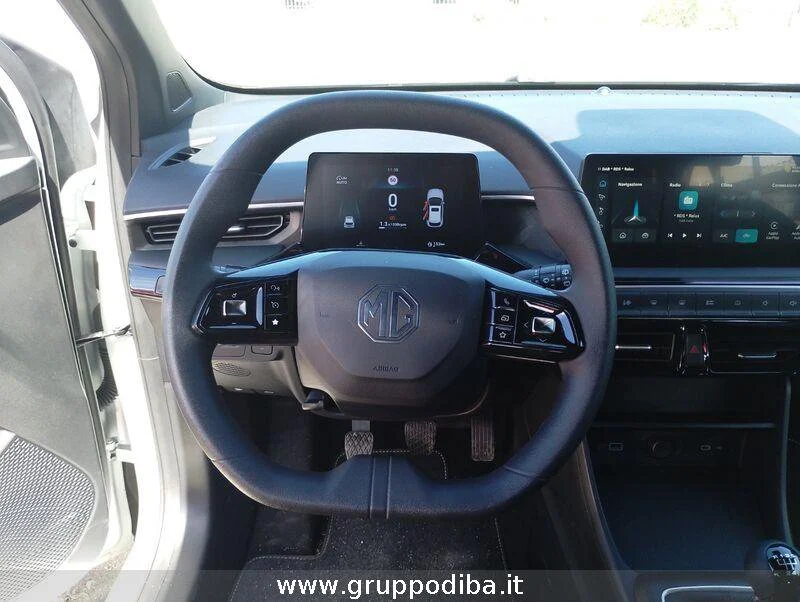 MG 3 1.5 MT COM Dover White- Gruppo Diba