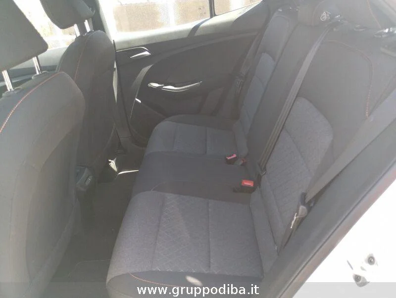 MG 3 1.5 MT COM Dover White- Gruppo Diba