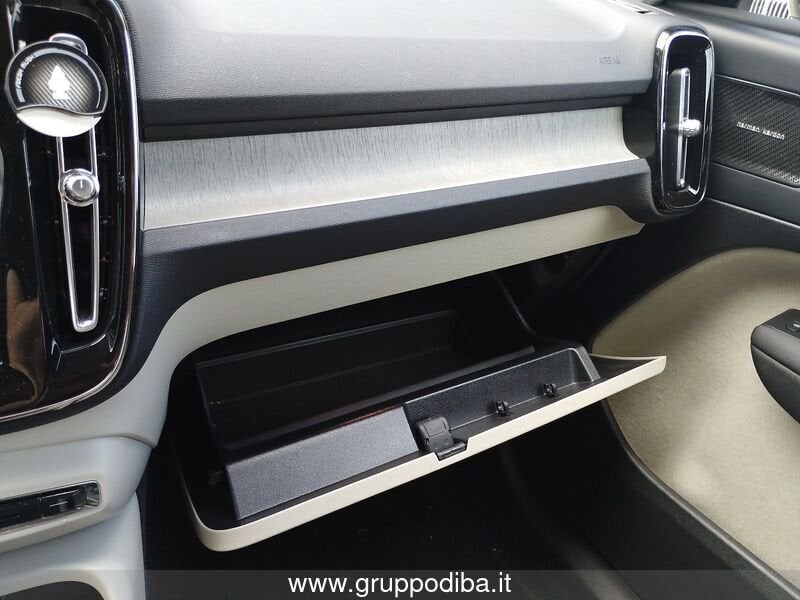 Volvo XC40 XC40 2.0 b3 Ultimate Dark auto- Gruppo Diba