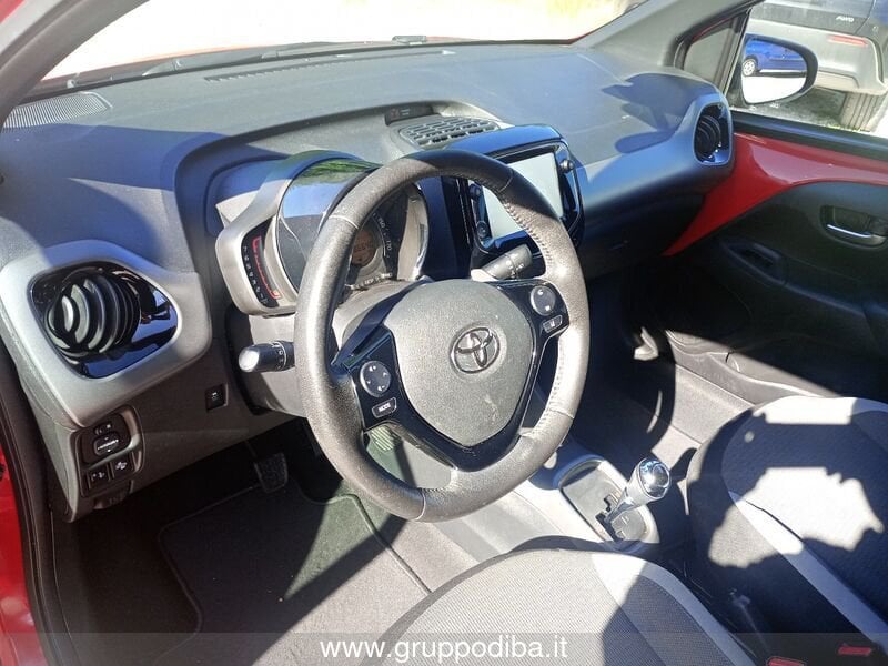 Toyota Aygo Aygo 5p 1.0 x-wave grey m-mt 72cv- Gruppo Diba