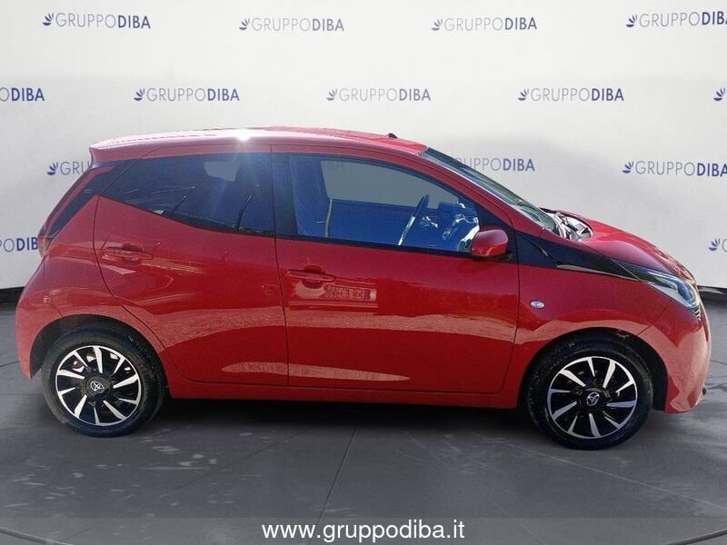 Toyota Aygo Aygo 5p 1.0 x-wave grey m-mt 72cv- Gruppo Diba