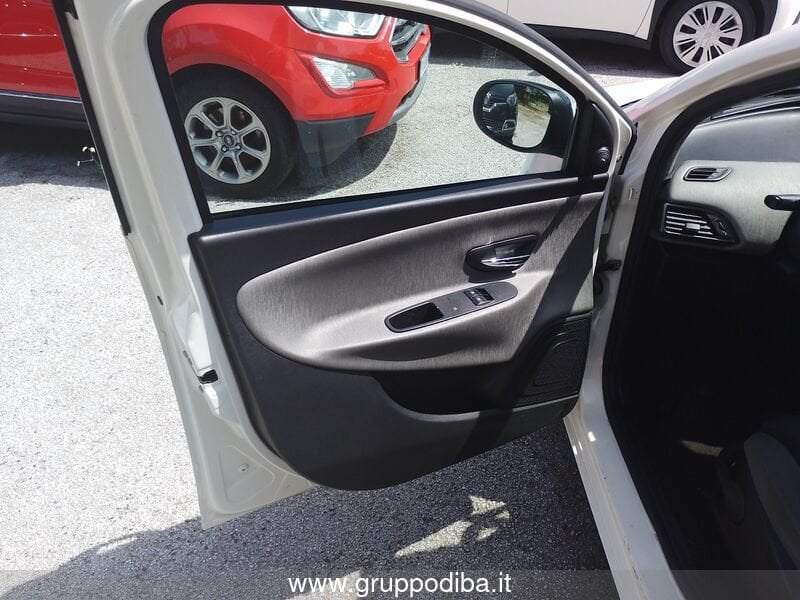Lancia Ypsilon Ypsilon 1.2 8v Silver s&s 69cv- Gruppo Diba