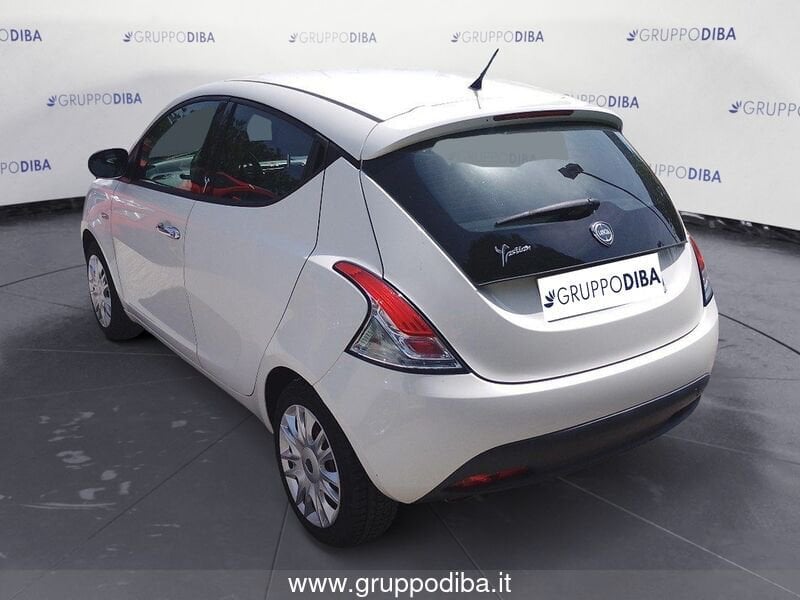 Lancia Ypsilon Ypsilon 1.2 8v Silver s&s 69cv- Gruppo Diba