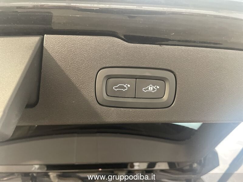 Volvo V60 V60 2.0 b4 R-Design auto- Gruppo Diba