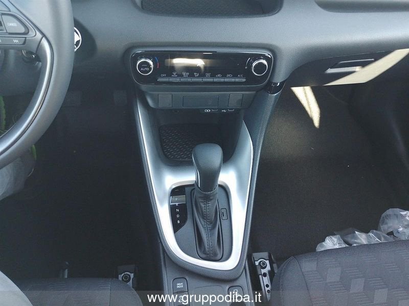 Toyota Yaris YARIS 15H ECVT 5P ACTIVE MY25- Gruppo Diba