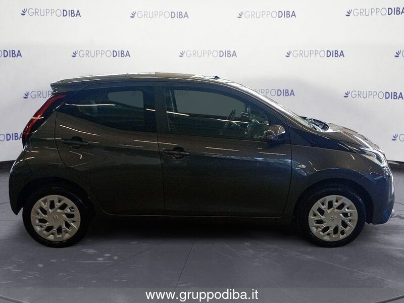 Toyota Aygo Aygo 5p 1.0 x-play 72cv- Gruppo Diba