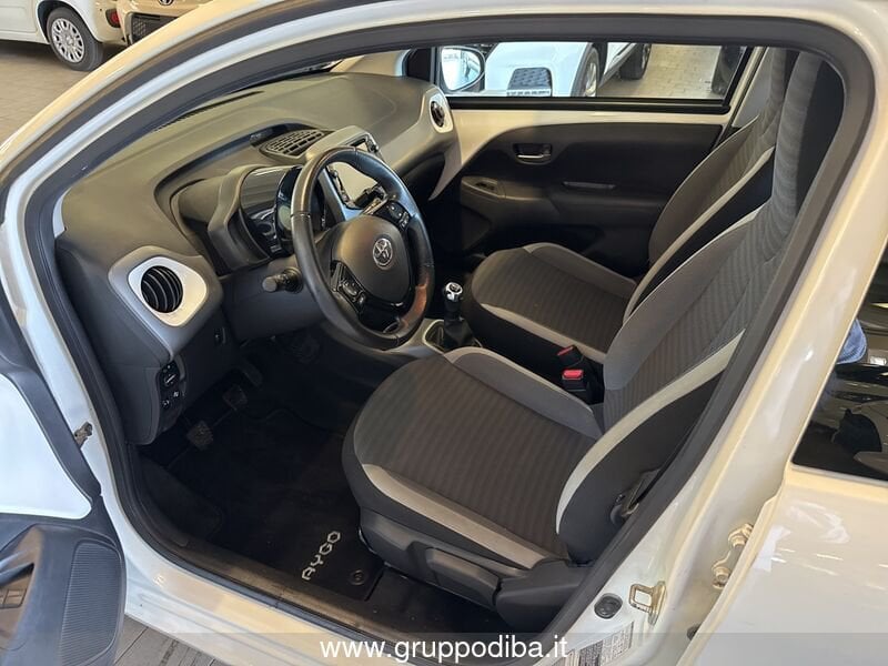 Toyota Aygo Aygo 5p 1.0 x-play 72cv- Gruppo Diba