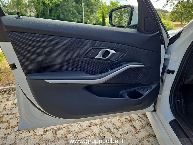 BMW Serie 3 Touring 320d Touring mhev 48V Business Advantage auto- Gruppo Diba