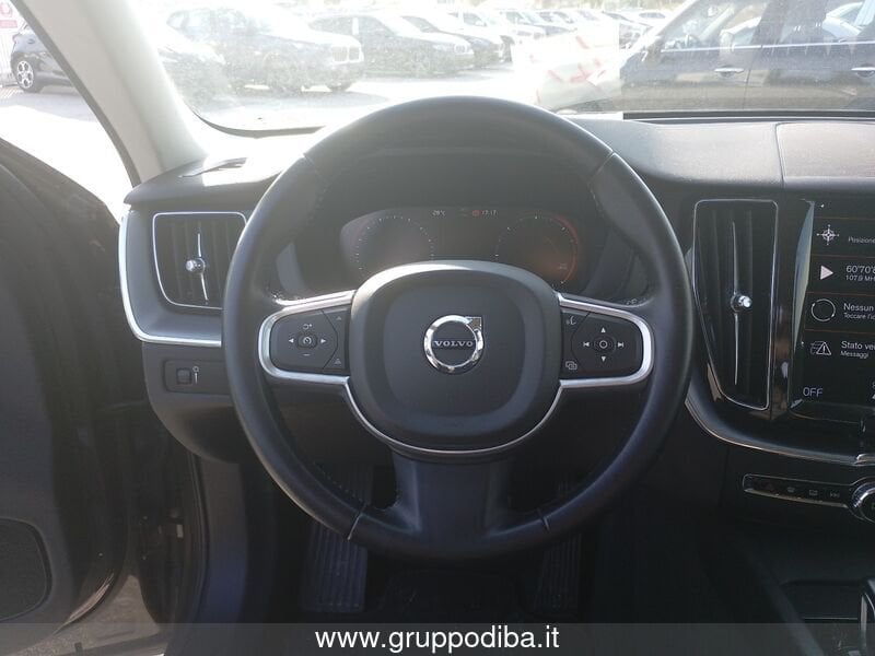 Volvo XC60 XC60 2.0 b4 Momentum Pro awd auto- Gruppo Diba