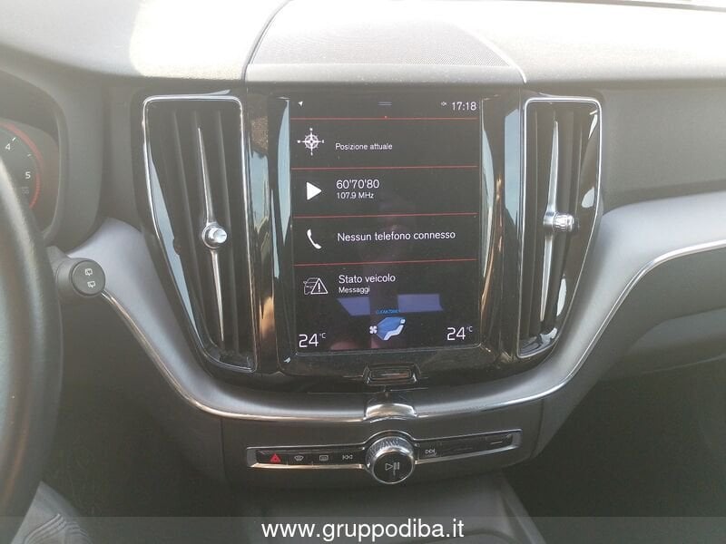Volvo XC60 XC60 2.0 b4 Momentum Pro awd auto- Gruppo Diba
