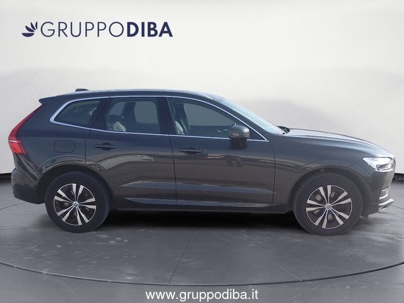 Volvo XC60 XC60 2.0 b4 Momentum Pro awd auto- Gruppo Diba