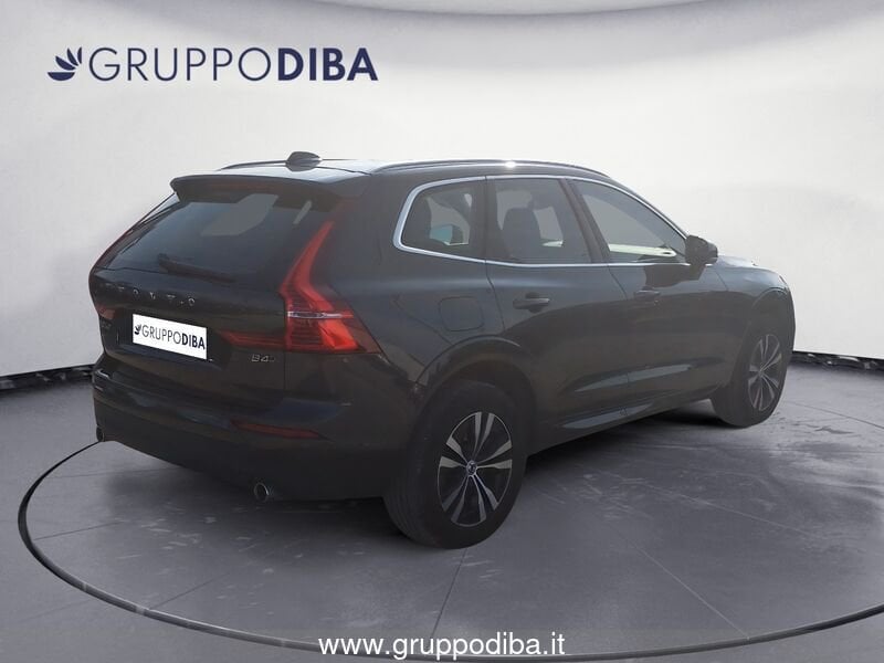 Volvo XC60 XC60 2.0 b4 Momentum Pro awd auto- Gruppo Diba