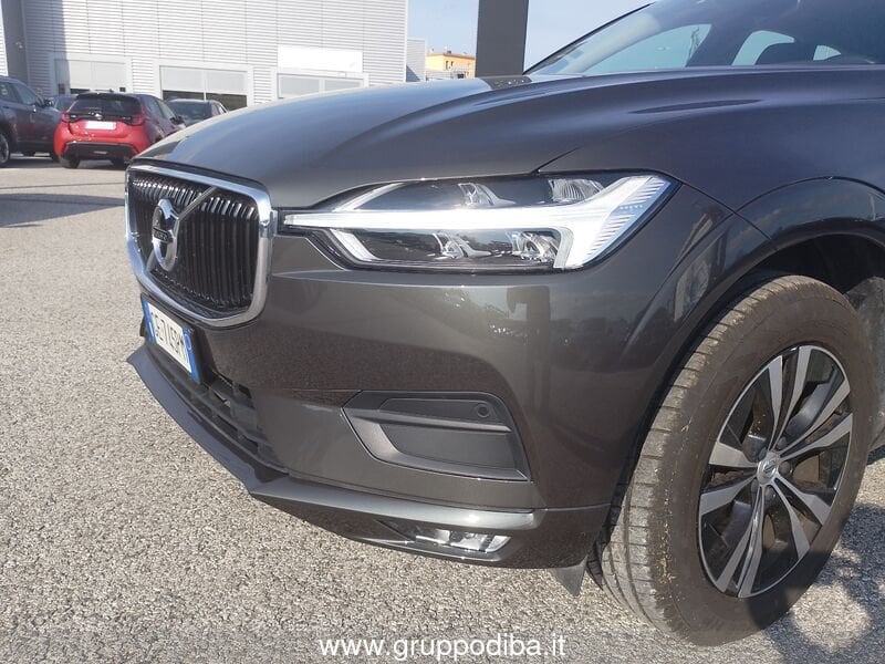 Volvo XC60 XC60 2.0 b4 Momentum Pro awd auto- Gruppo Diba