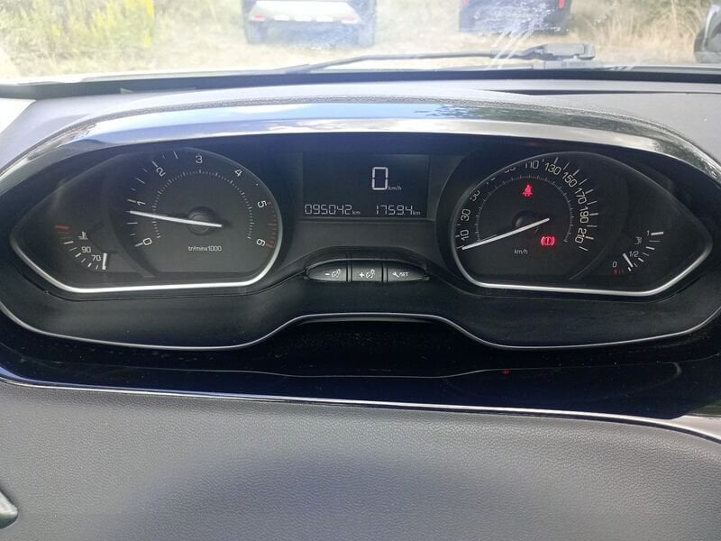 Peugeot 208 208 5p 1.6 bluehdi Active 75cv- Gruppo Diba