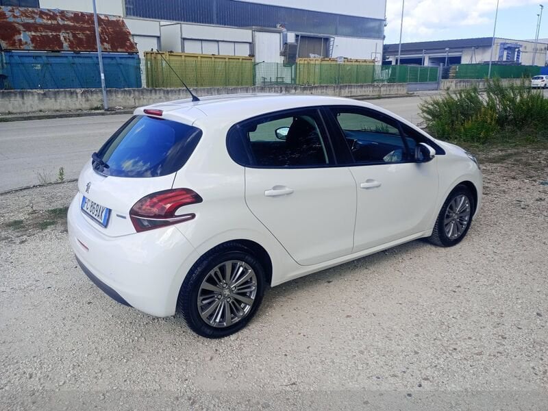Peugeot 208 208 5p 1.6 bluehdi Active 75cv- Gruppo Diba