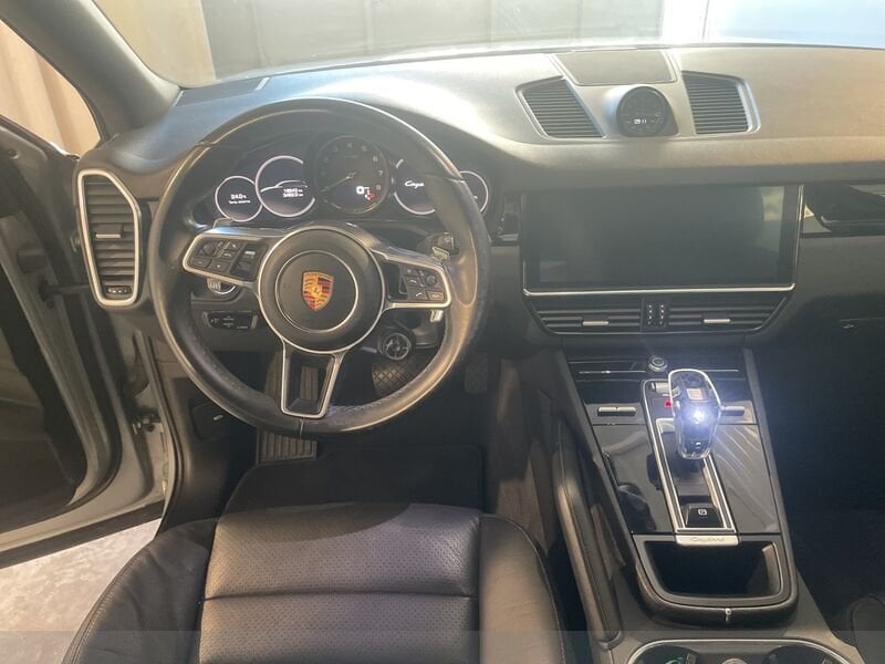 Porsche Cayenne E-Hybrid Cayenne 3.0 e-hybrid tiptronic- Gruppo Diba
