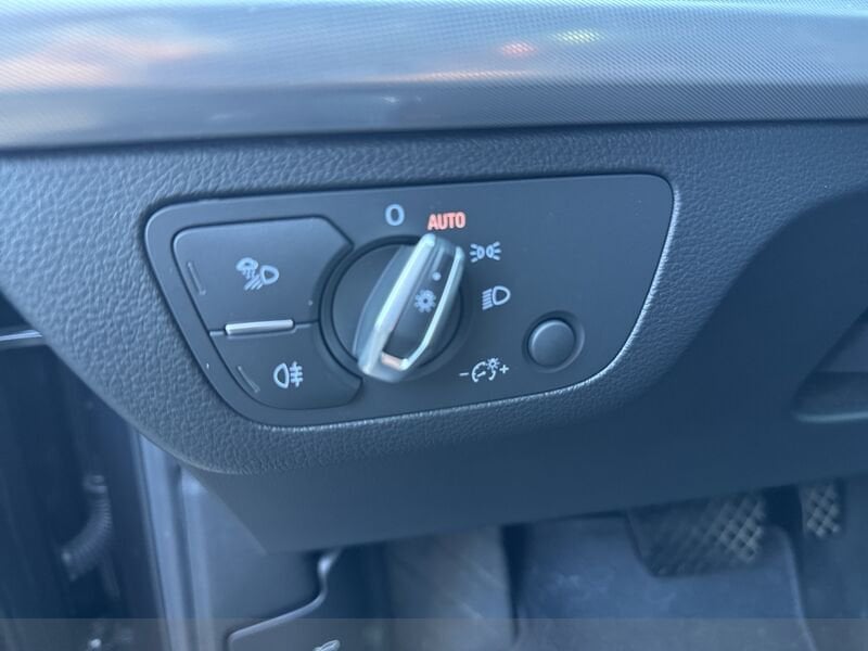 Audi Q5 Sportback Q5 Sportback 40 2.0 tdi mhev 12V S line quattro s-- Gruppo Diba