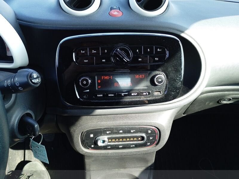 smart Fortwo Fortwo 1.0 Passion 71cv my18- Gruppo Diba