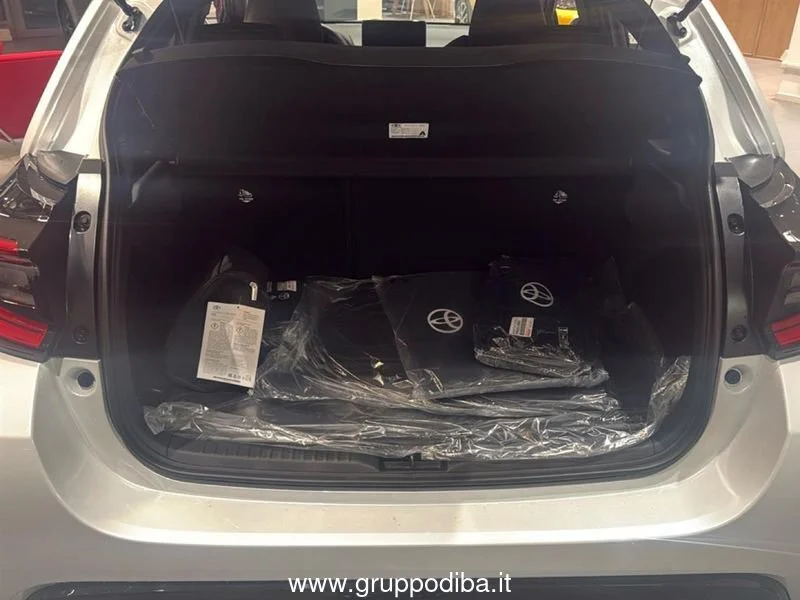 Toyota Yaris YARIS 15H 130HP LOUNGE MY25- Gruppo Diba