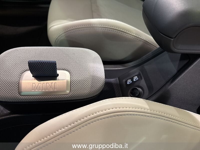 MINI 3 Porte Mini Cooper 3p 1.5 C Favoured auto- Gruppo Diba