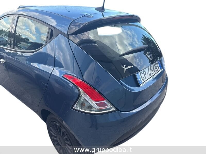 Lancia Ypsilon Ypsilon 1.0 firefly hybrid Silver s&s 70cv- Gruppo Diba