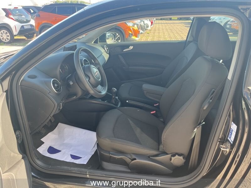 Audi A1 A1 1.6 tdi Attraction c/clima 90cv- Gruppo Diba