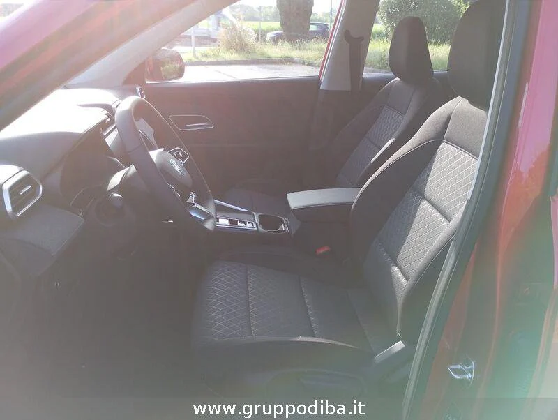 MG ZS 1.5L HEV COM MY25 Red- Gruppo Diba