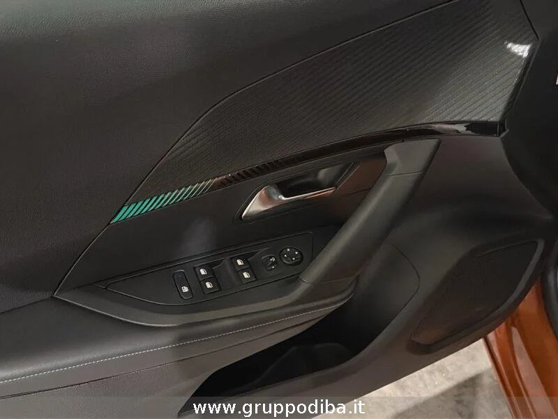 Peugeot 2008 2008 1.5 bluehdi Allure s&s 130cv eat8- Gruppo Diba