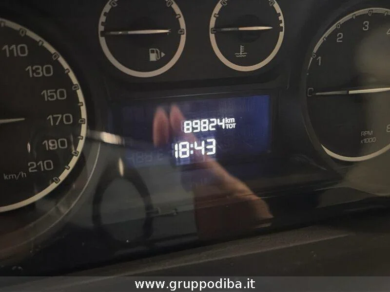 Lancia Ypsilon 1.2 8v silver s&s 69cv- Gruppo Diba