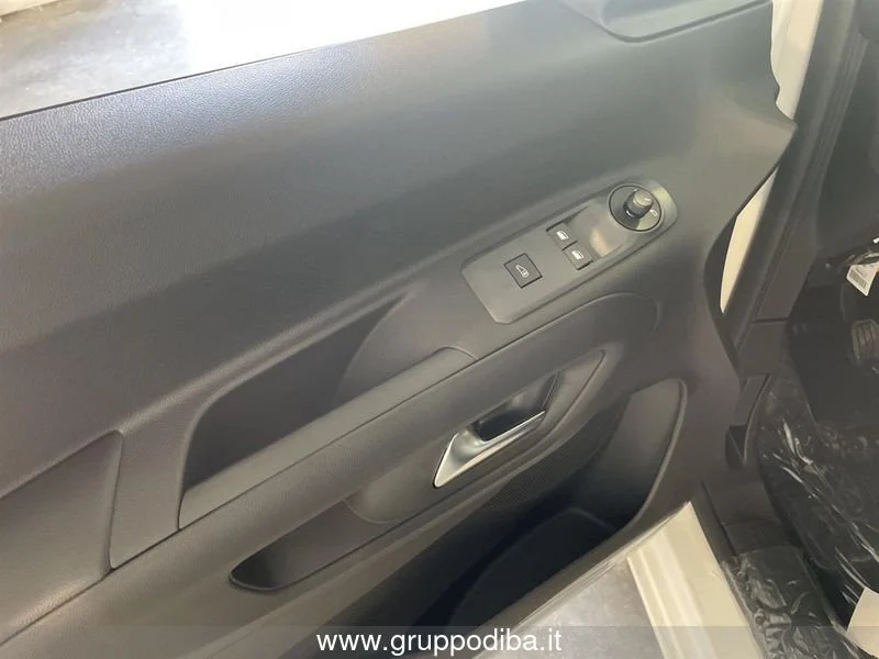 Fiat Professional Dobl&ograve; Van Dobl? Series 4 Dobl? Combi 1.5Bluehdi 130cv Mt6 (N- Gruppo Diba