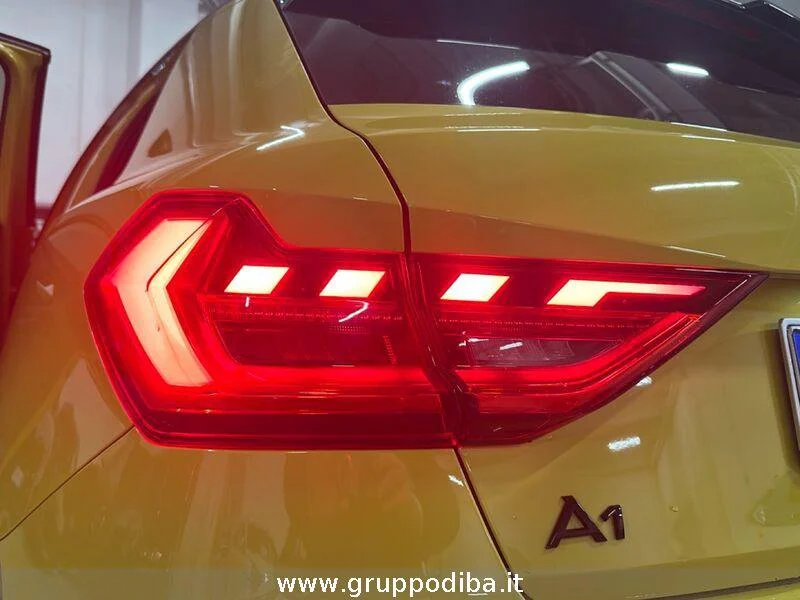 Audi A1 Sportback A1 Sportback 40 2.0 tfsi Identity Black 207cv s-tr- Gruppo Diba