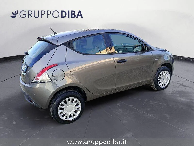Lancia Ypsilon Ypsilon 0.9 t.air Silver ecochic metano 80cv- Gruppo Diba