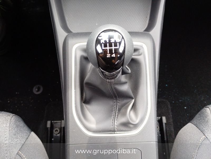 MG 3 1.5 MT STD Diamond Red- Gruppo Diba