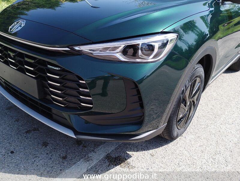 MG ZS 1.5L MT STD MY25.5 British Green- Gruppo Diba