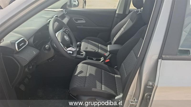 MG ZS 1.5L MT STD MY25.5 Cosmic Silver- Gruppo Diba