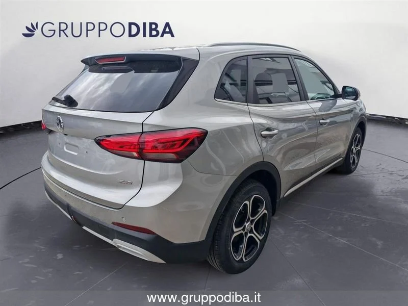 MG ZS 1.5L MT COM MY25.5 Cosmic Silver- Gruppo Diba
