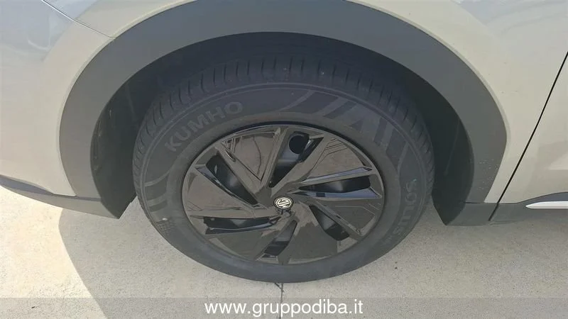 MG ZS 1.5L MT STD MY25.5 Cosmic Silver- Gruppo Diba